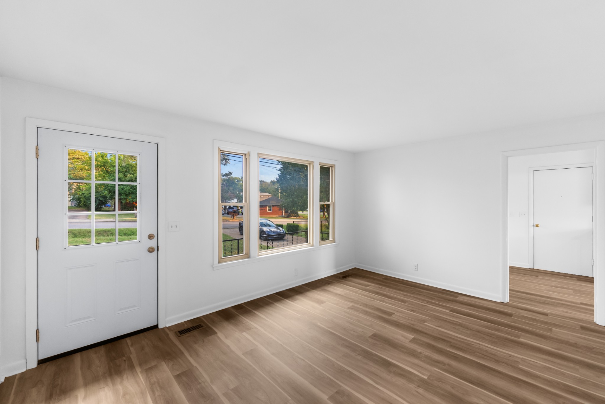 513 Annex Ave