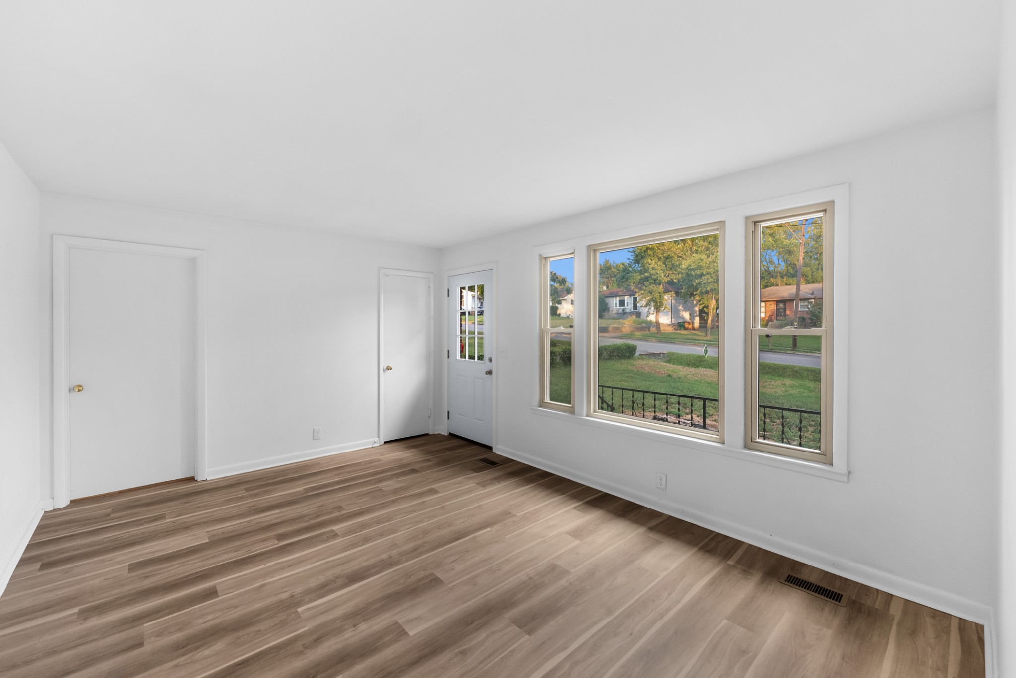 513 Annex Ave