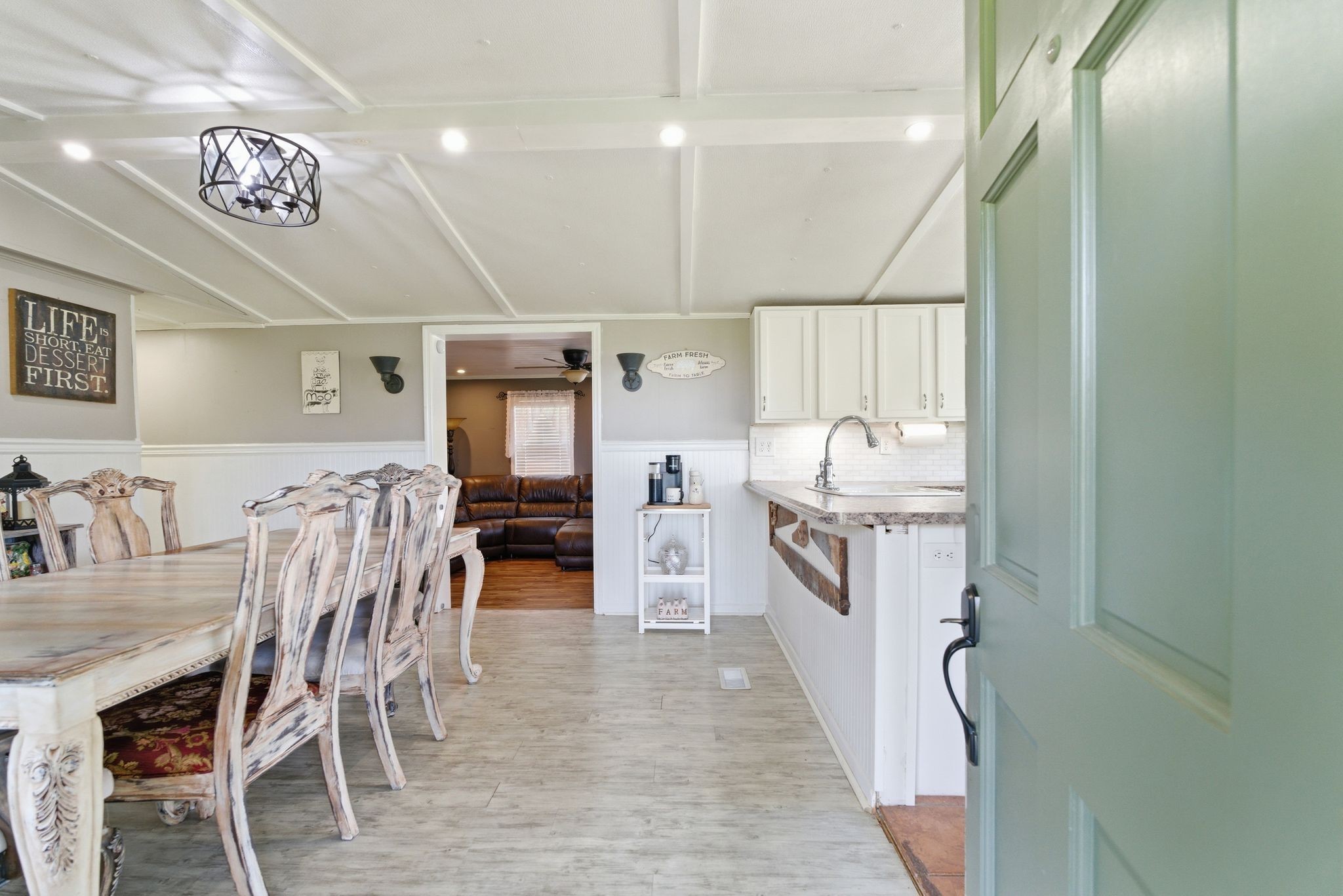 404 Logan Chapel Rd
