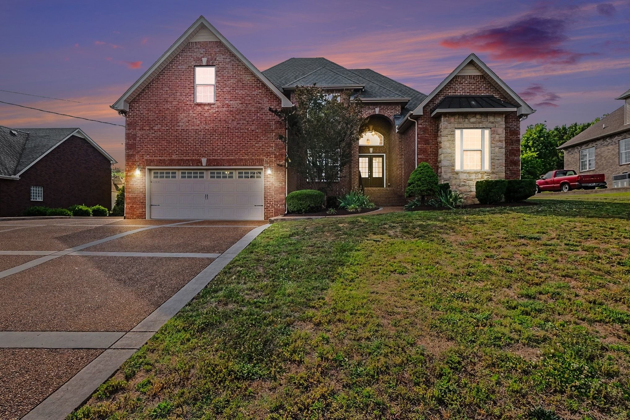 211 Bonifay Dr