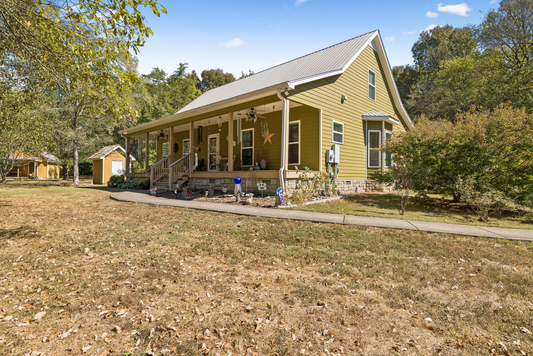 1421 Milltown Rd