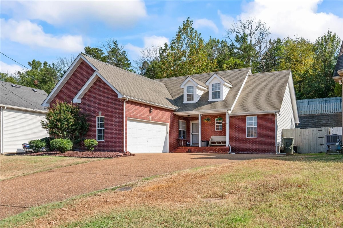 1009 Saddle Wood Dr