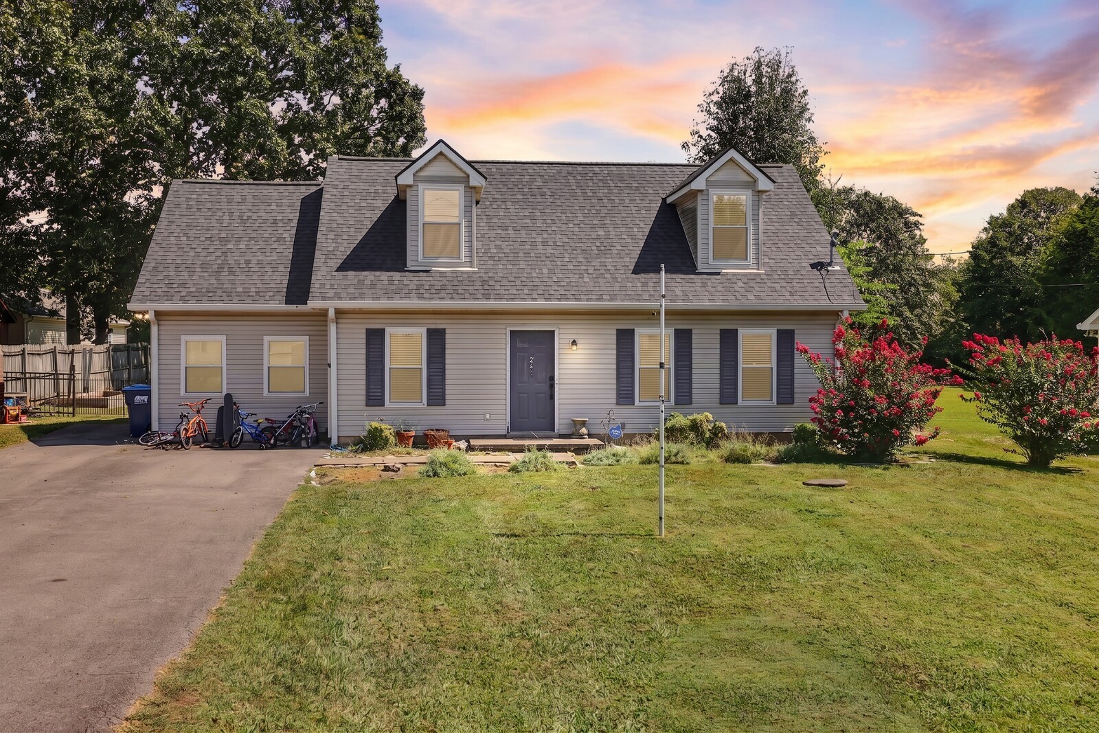 242 Antler Dr