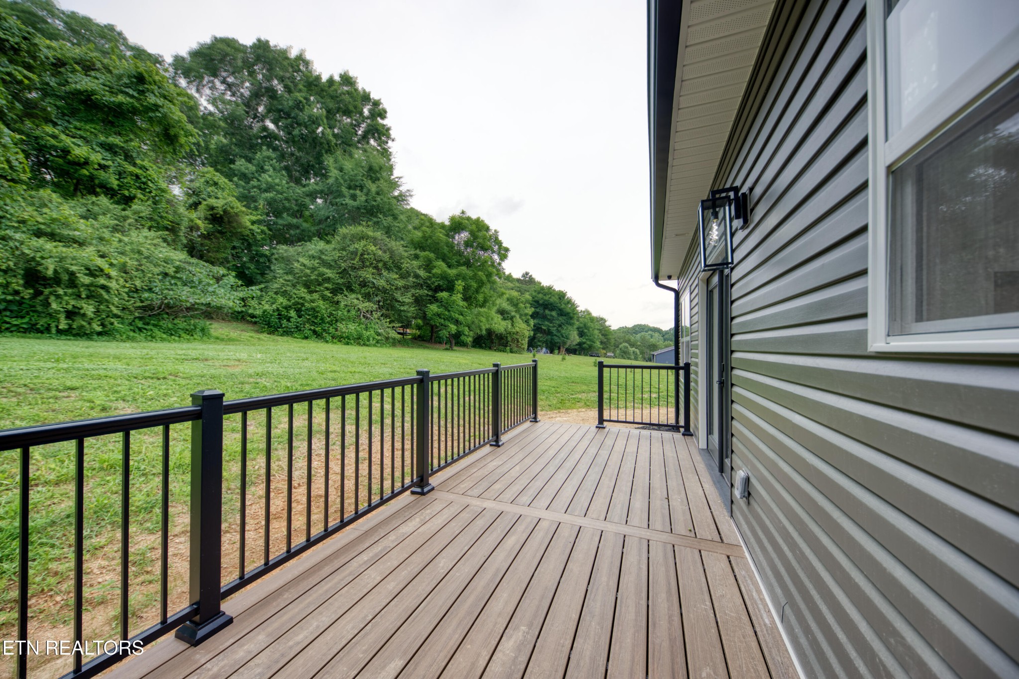 180 Huckleberry Hollow