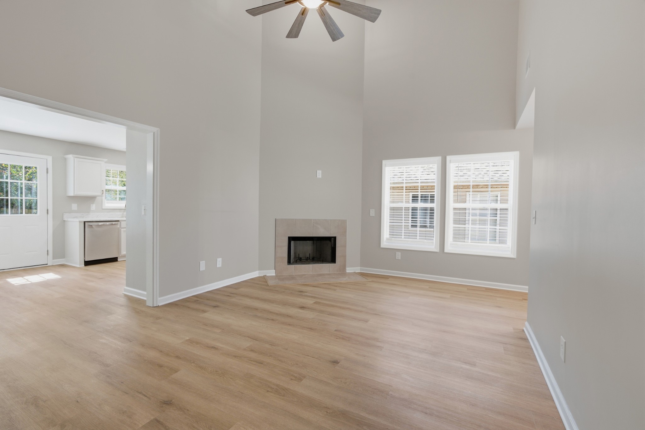 2776 Windcrest Trl
