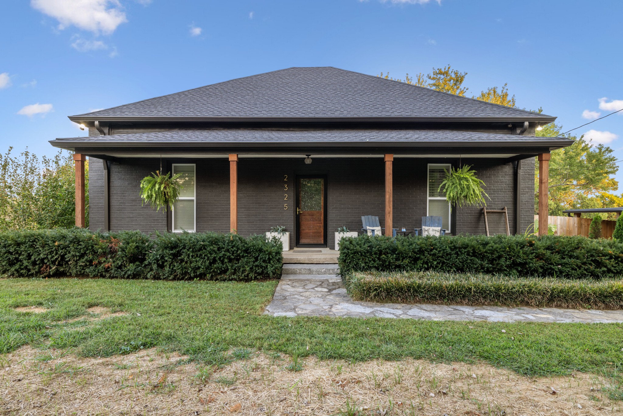 2325 Lewisburg Pike