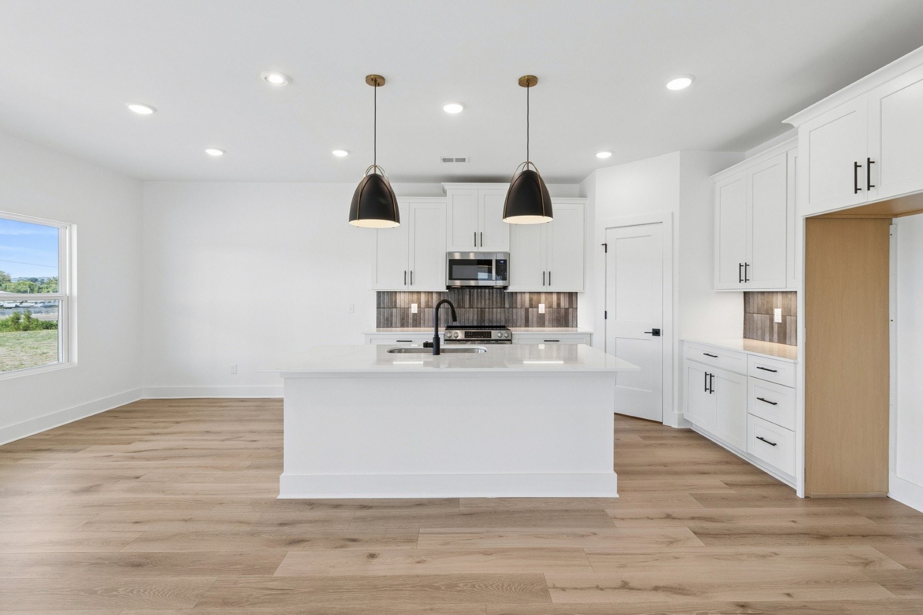 933 Watercourse Court