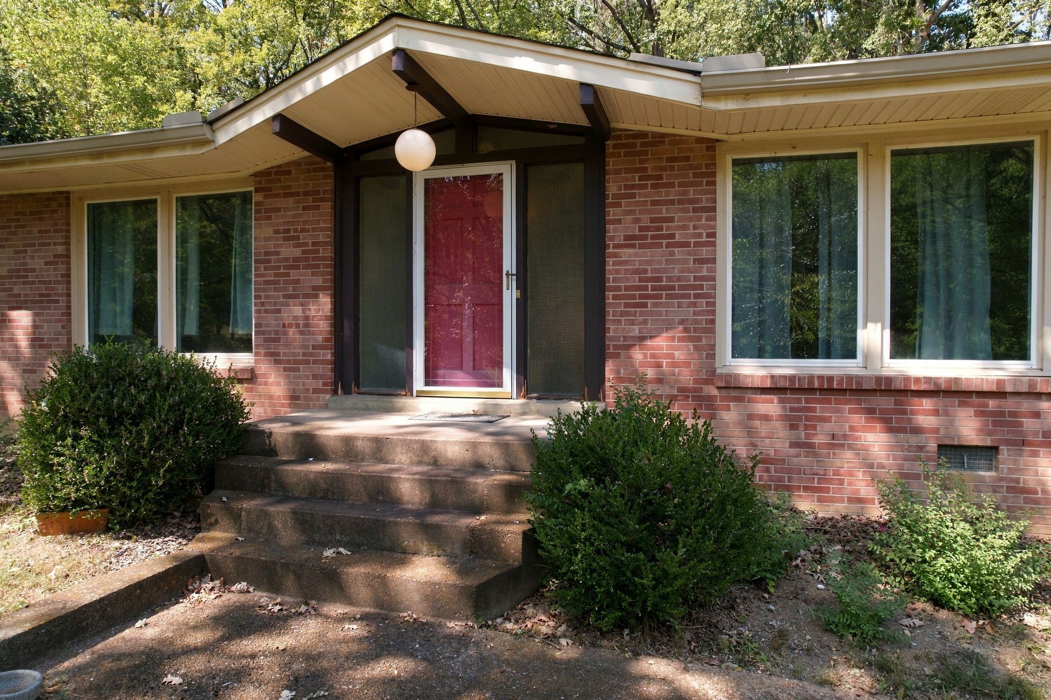 195 Forestwood Dr