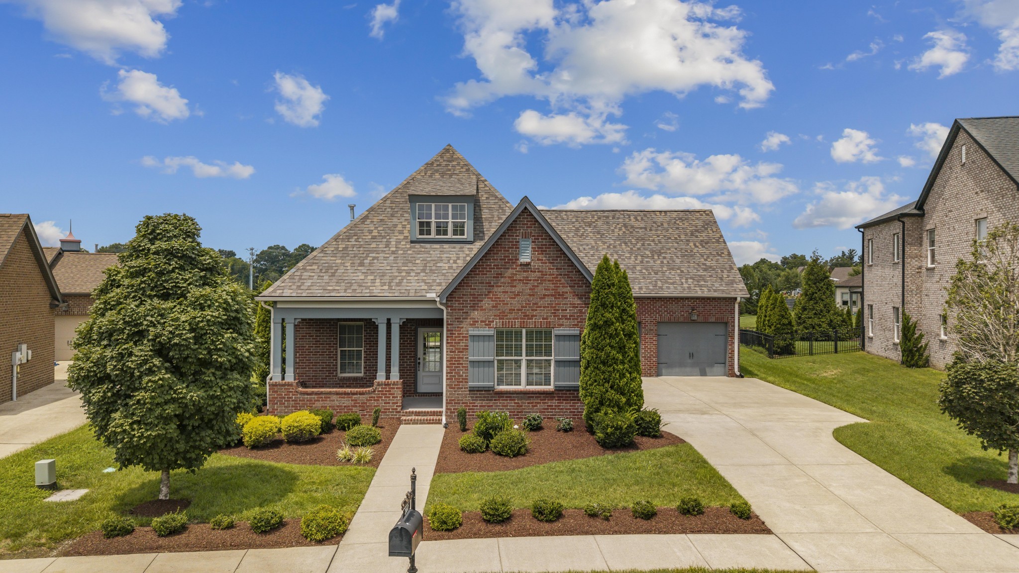 307 Colt Ave