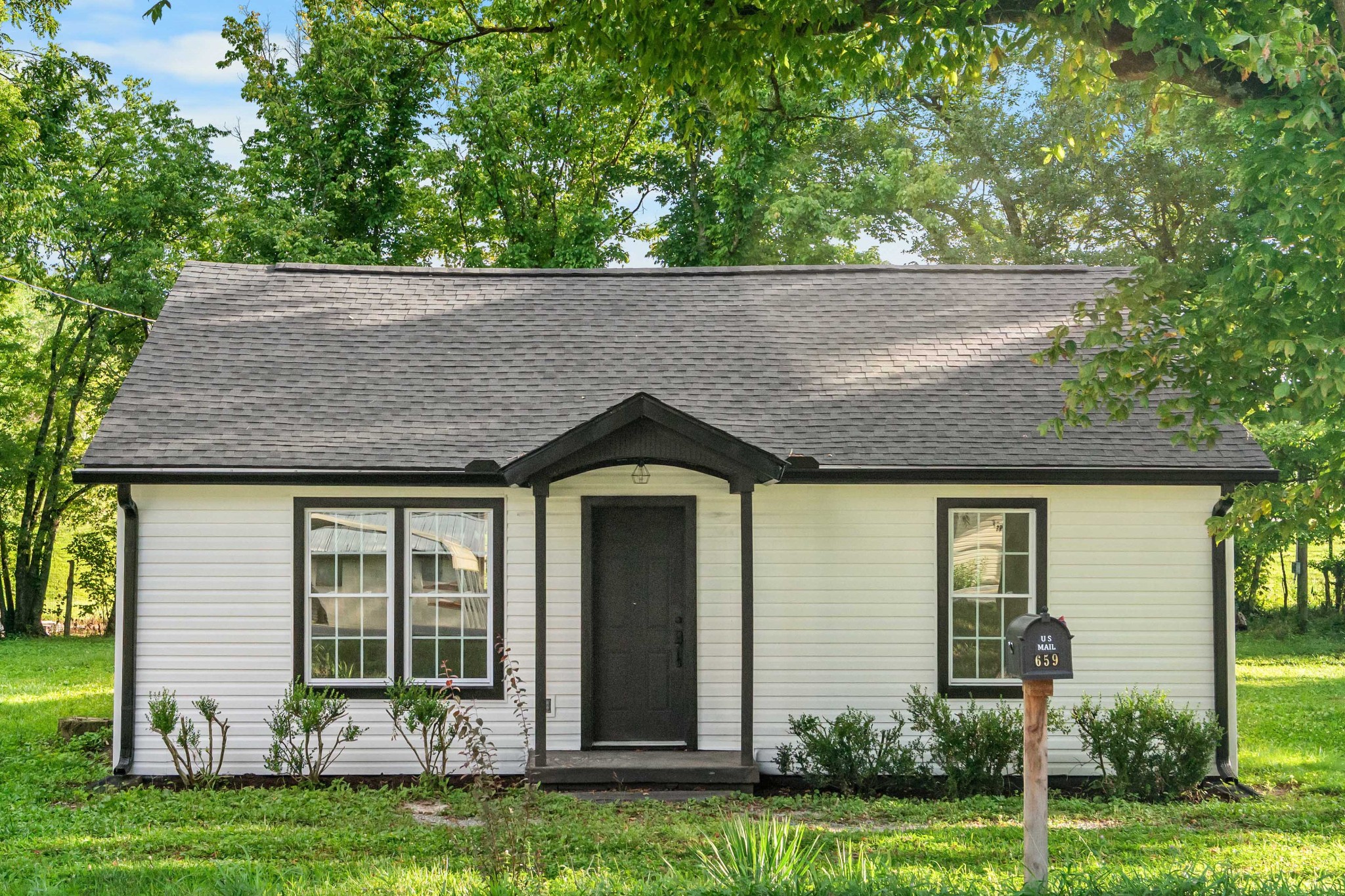 659 River Road