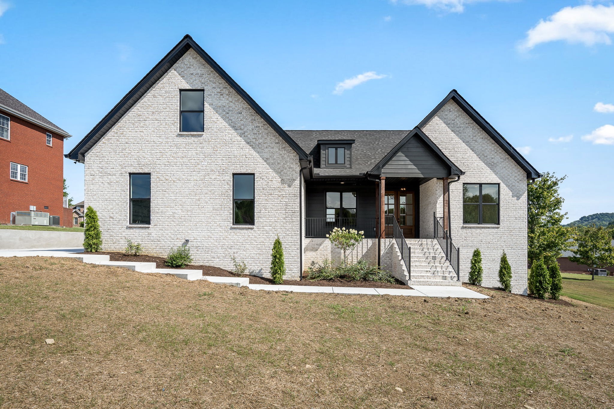 135 Pin Oak Dr
