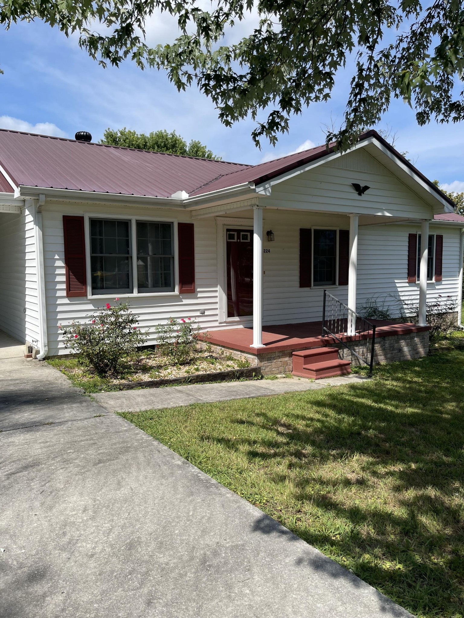 224 Wesley ST
