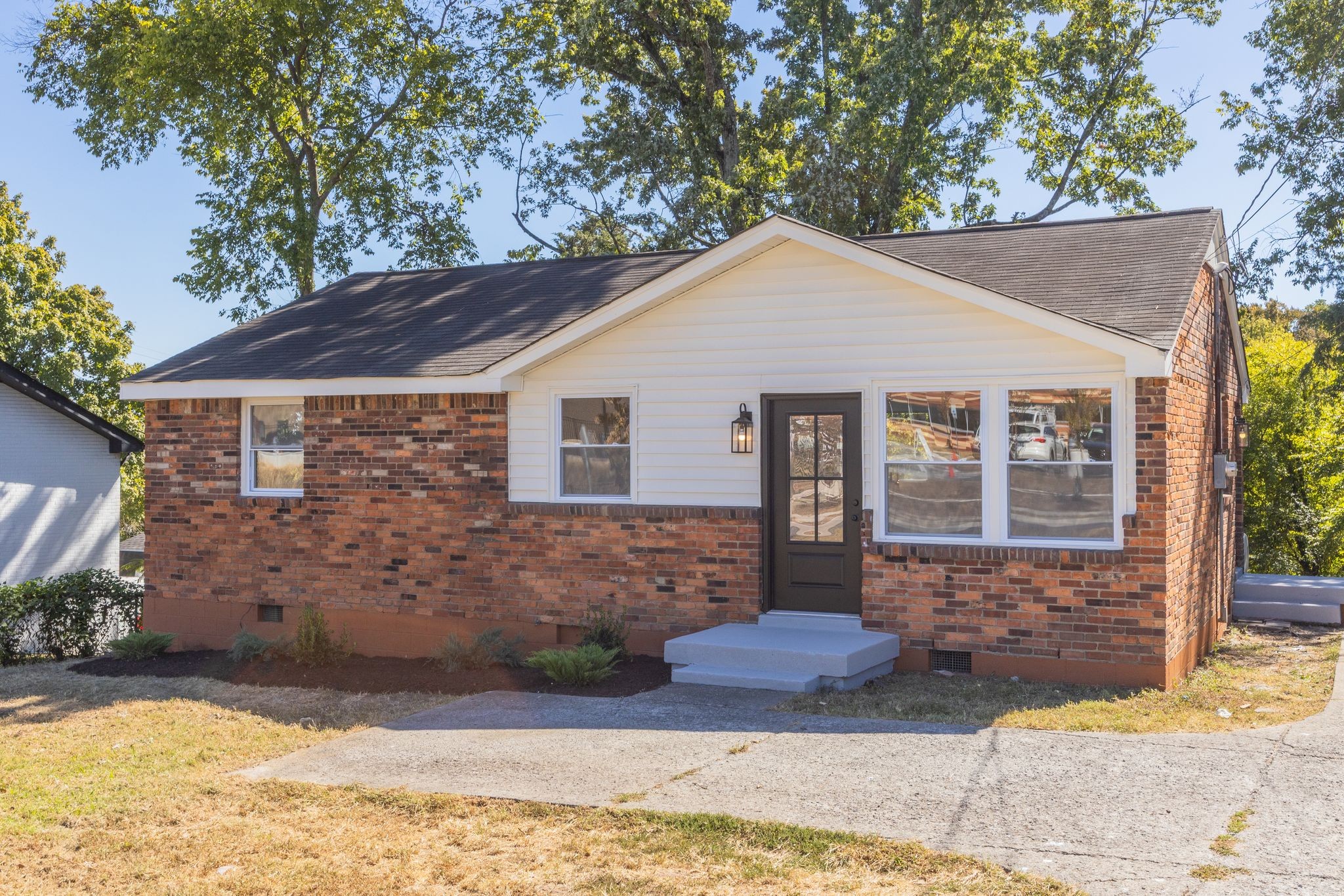 261 Paragon Mills Rd