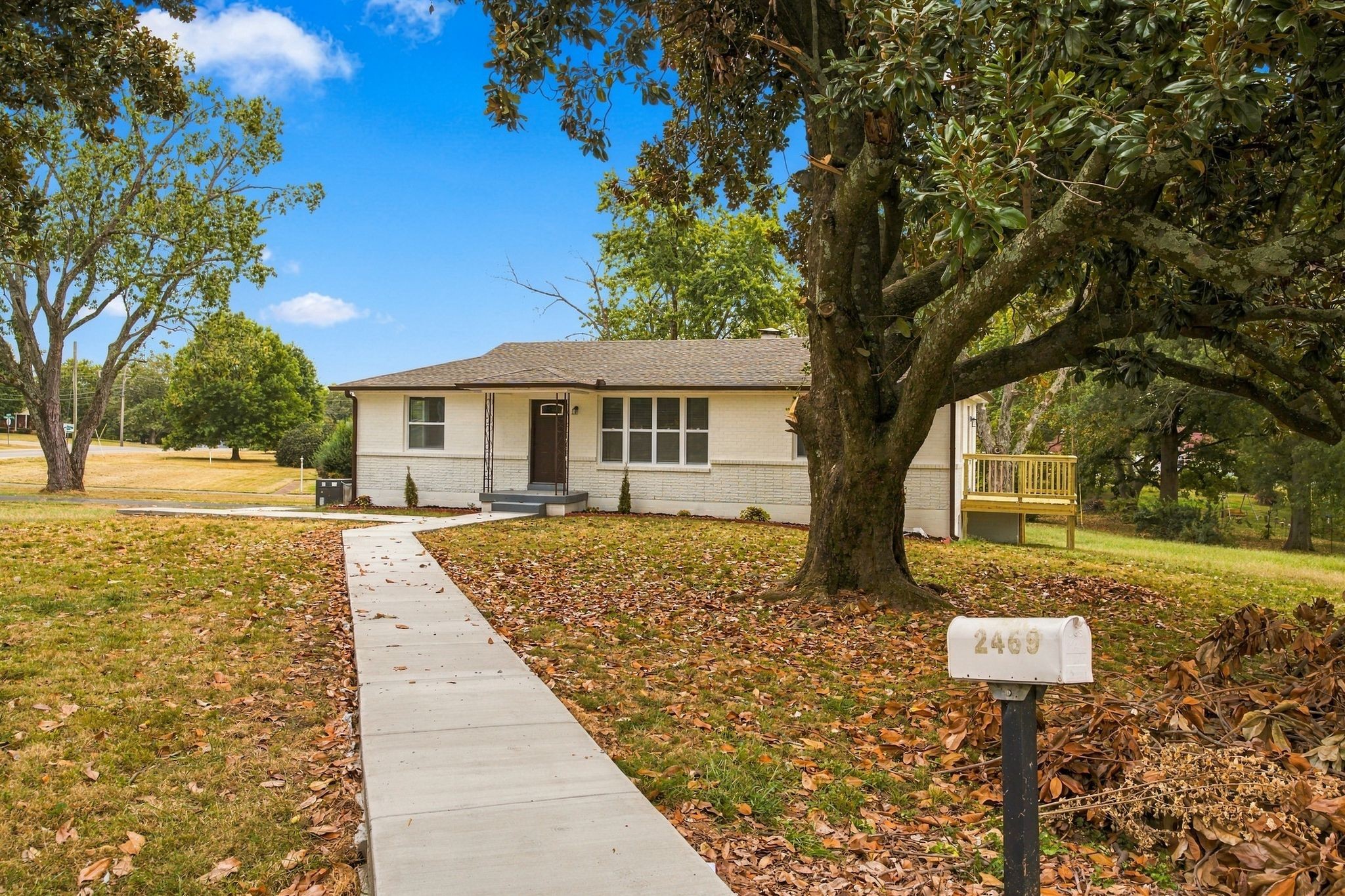 2469 Cabin Hill Rd