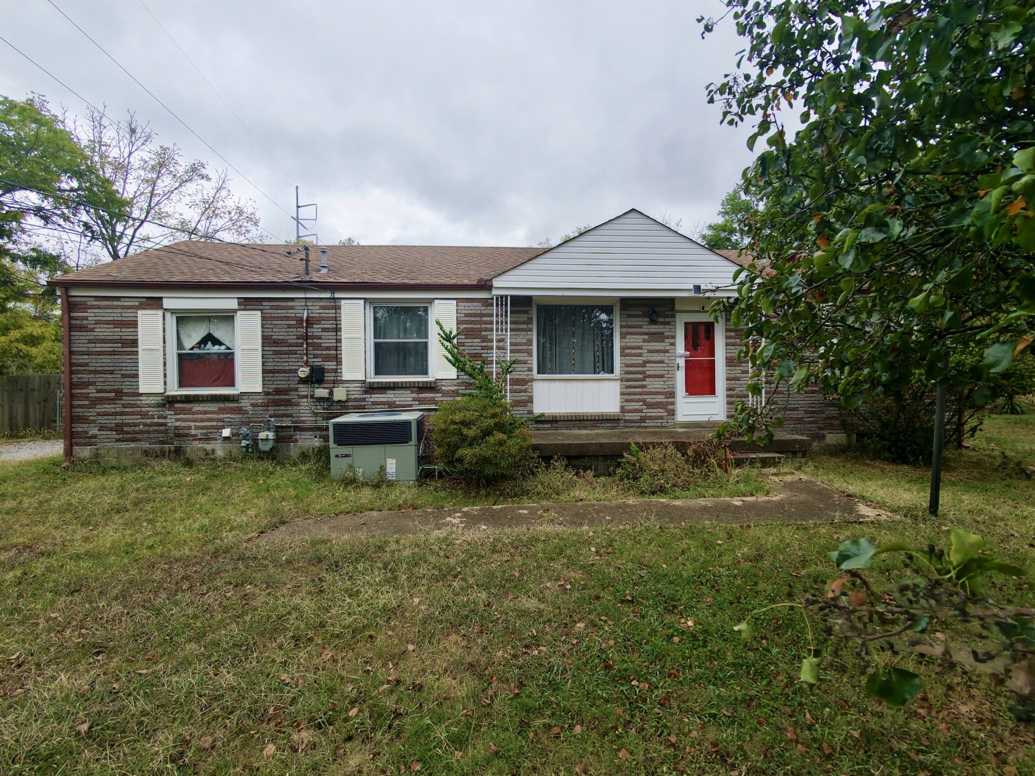 940 Snow Ave