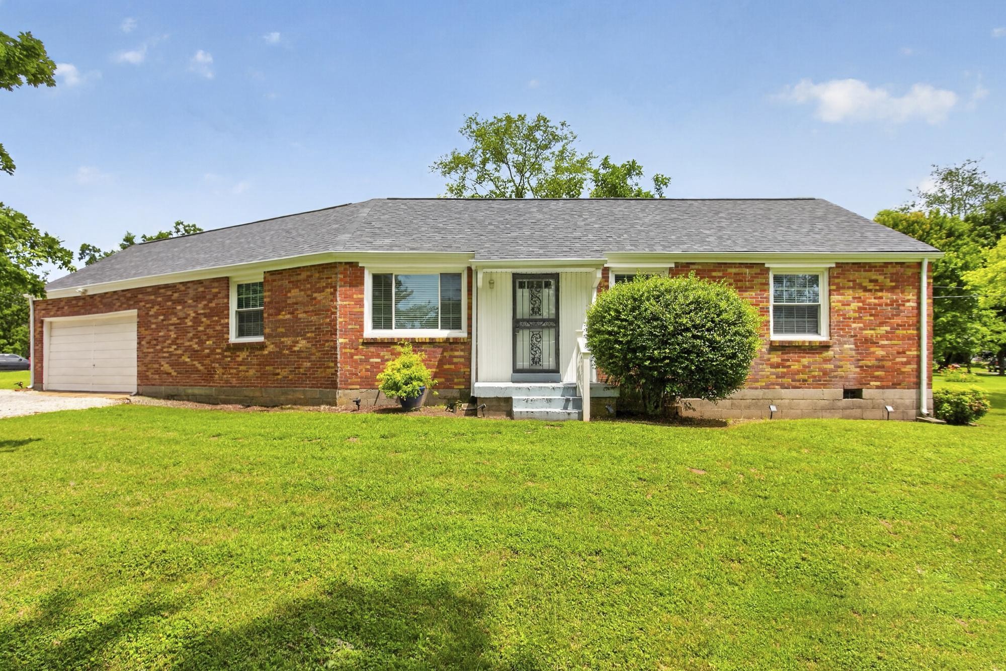 409 Woodberry Dr