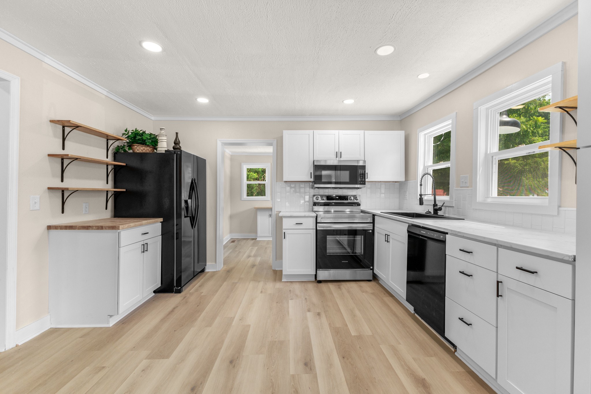 2594 Faulkner Springs Rd