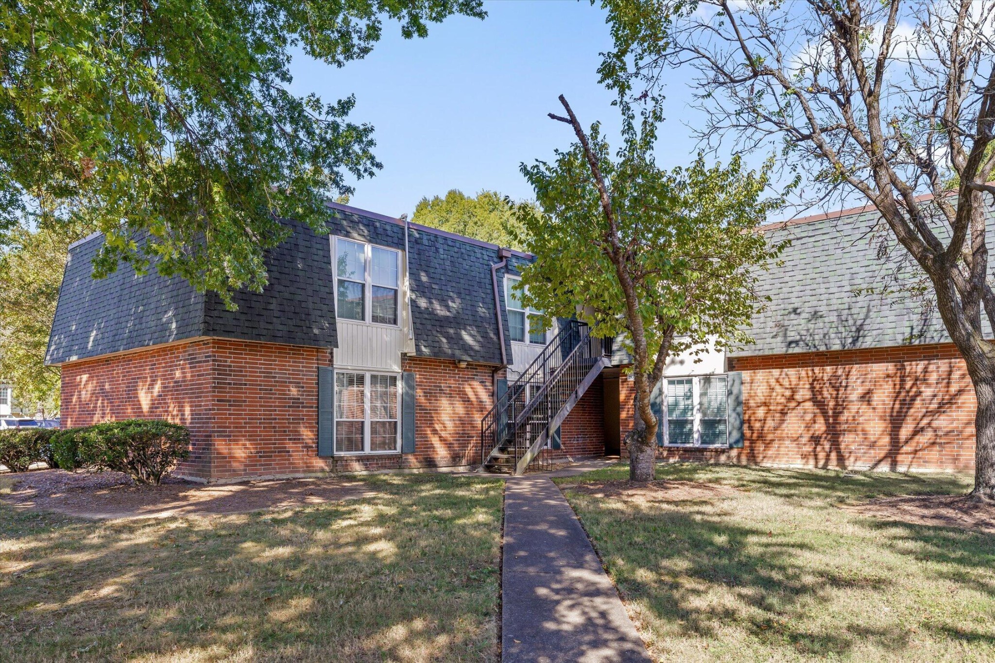 900 Mountain Creek Road