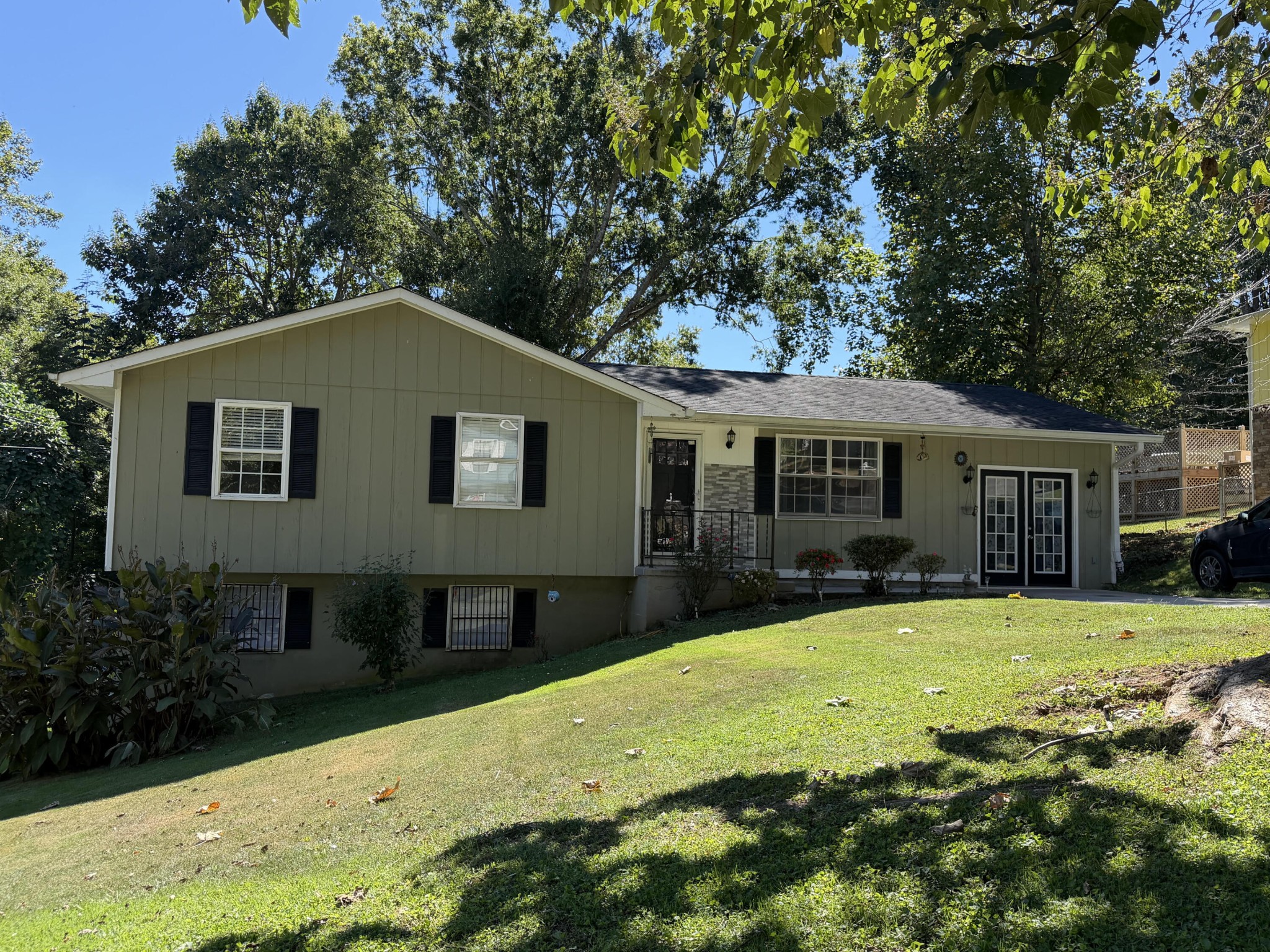 421 Wisteria Road