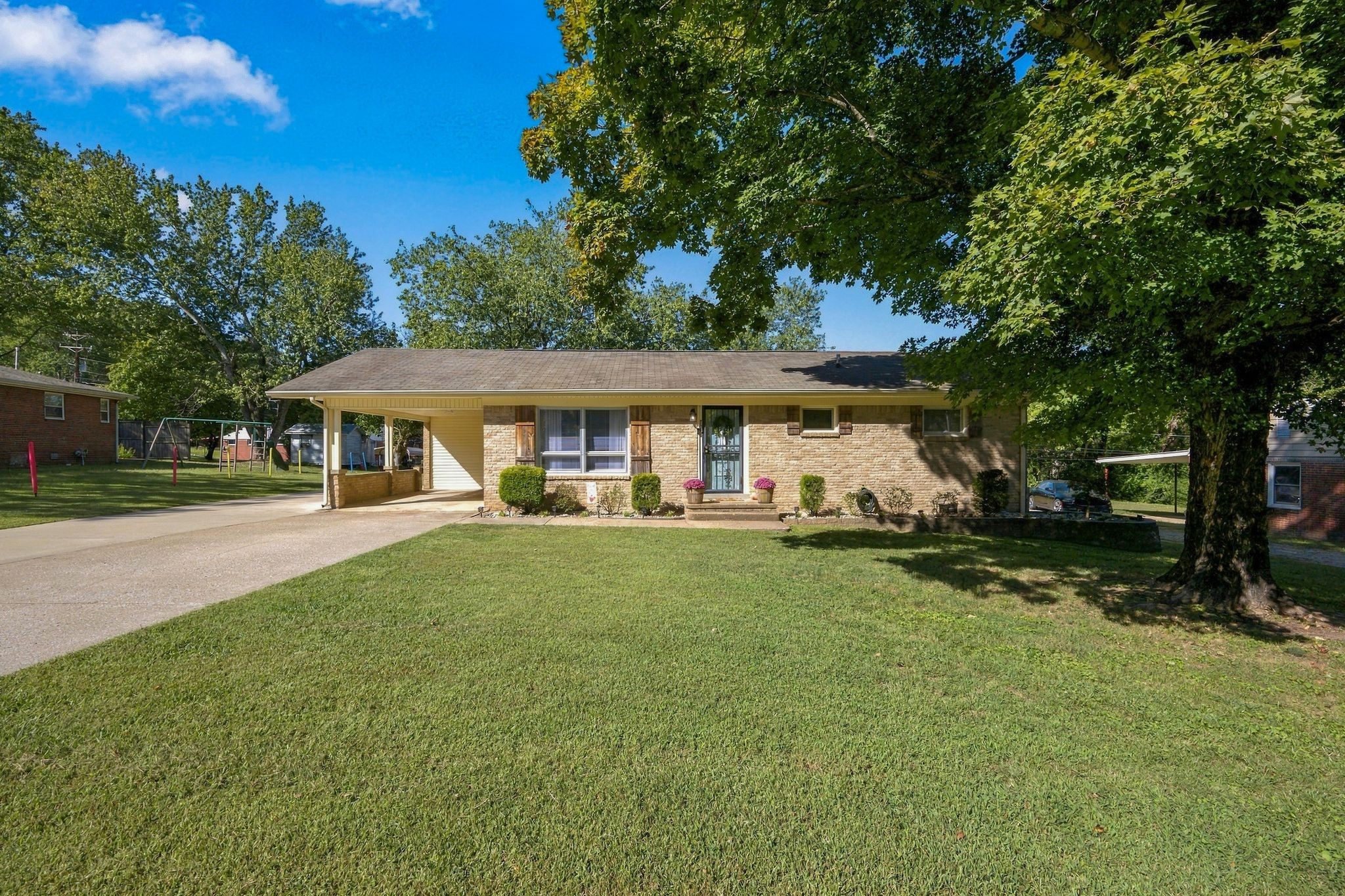 204 Park Cir