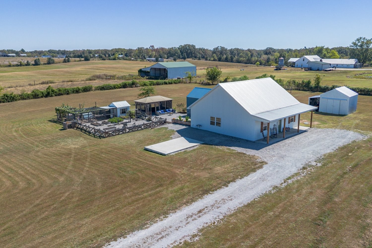 116 Emma Ln
