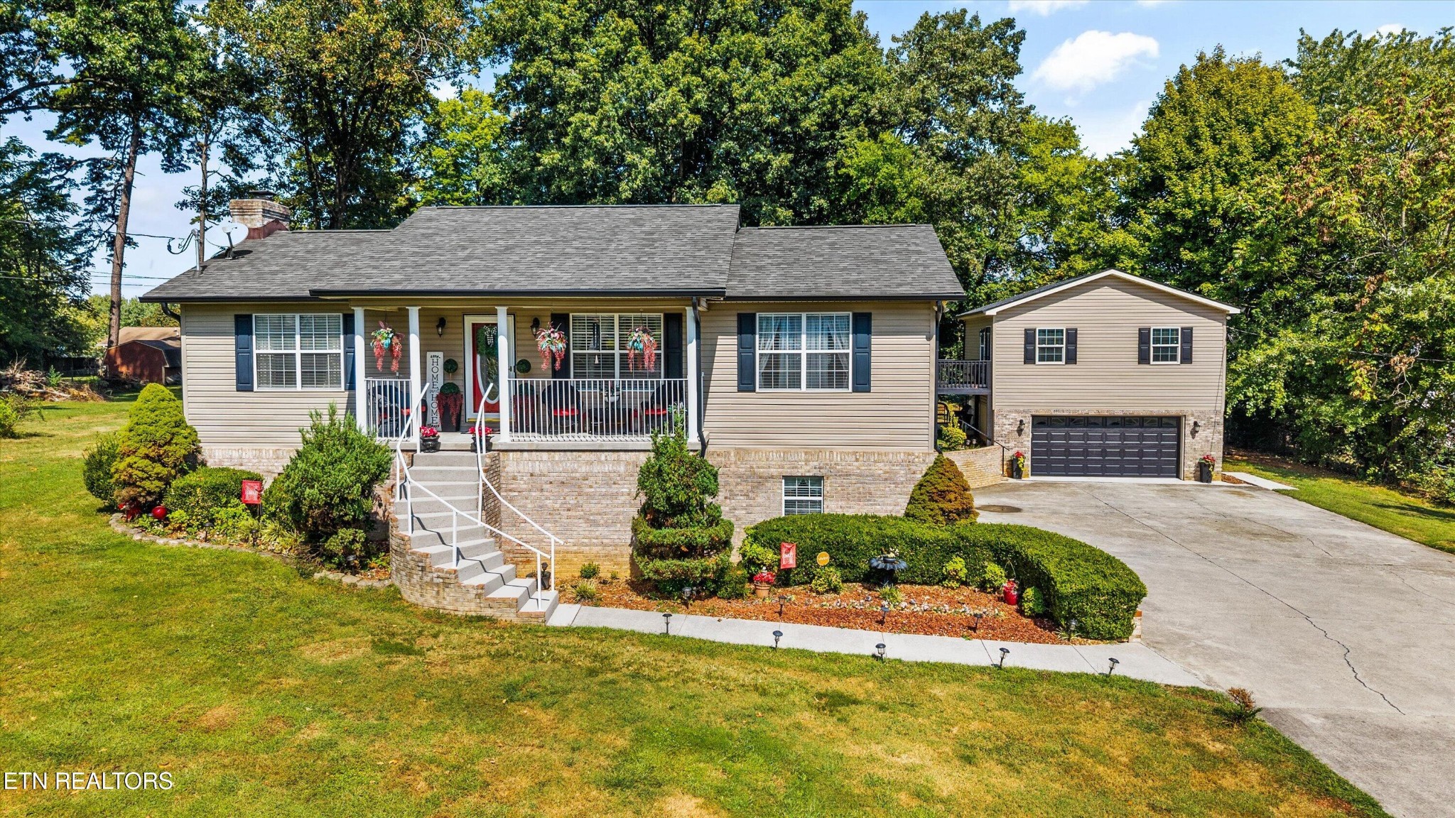 2812 Glenpark Rd