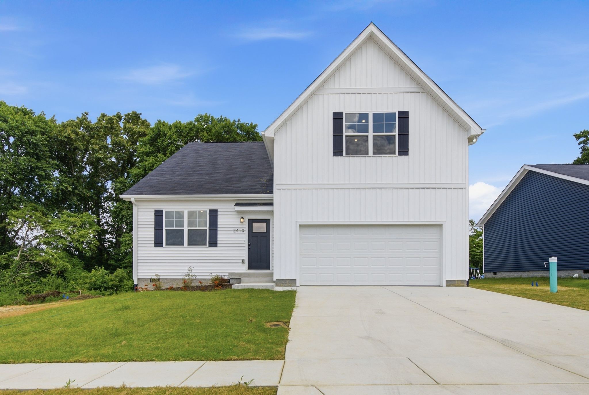 2410 Couples Dr
