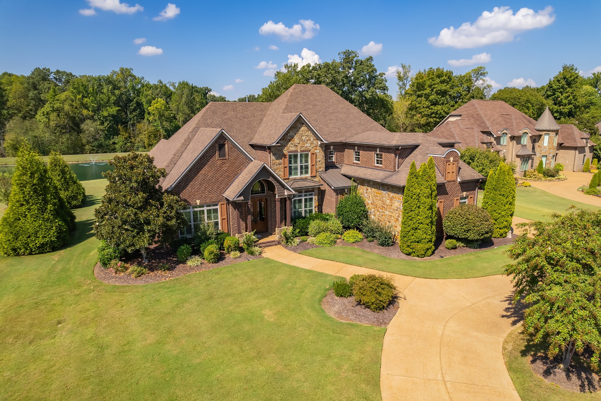 57 Lake Pointe Dr
