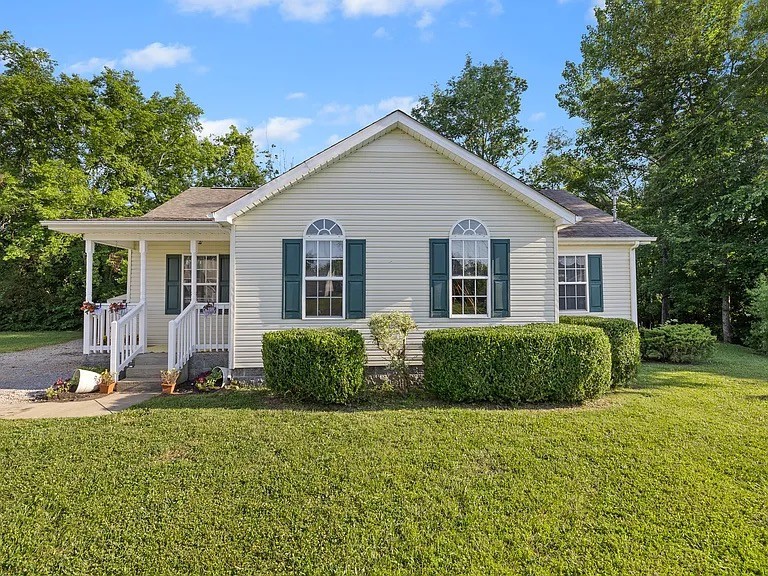 111 Daytona Ln