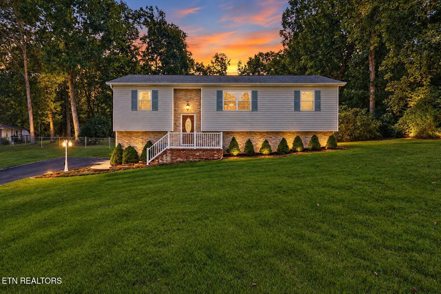 187 Cardinal Loop